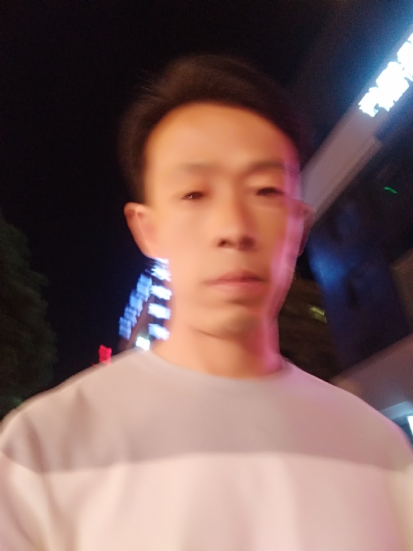 找个人来爱的第一张照片--镇宁王婆说媒
